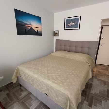 Novi Studio Apartman Demy U Centru Splita Екстер'єр фото