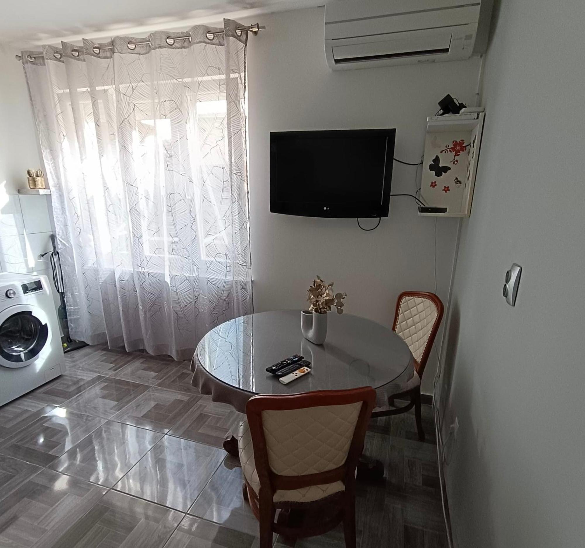 Novi Studio Apartman Demy U Centru Splita Екстер'єр фото